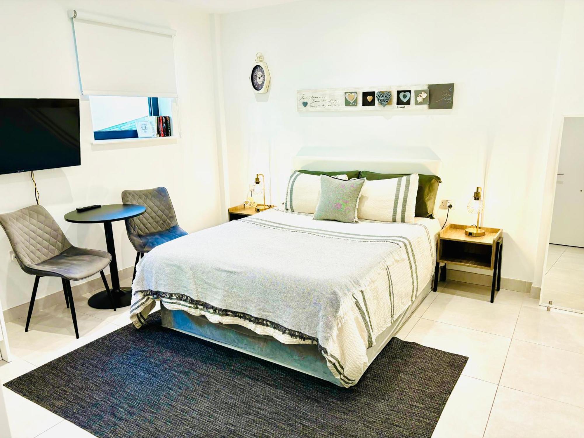 Gibraltar Central Suites Esterno foto