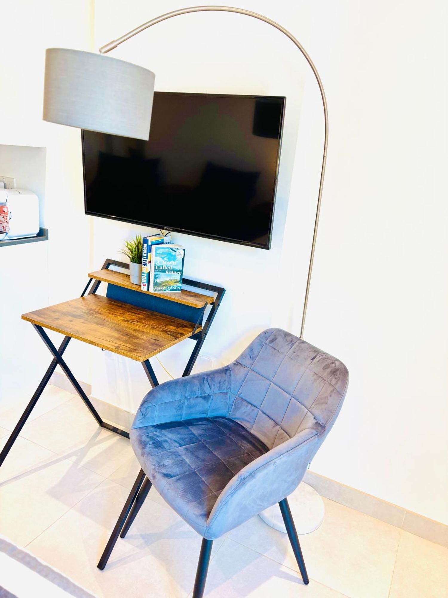 Gibraltar Central Suites Esterno foto