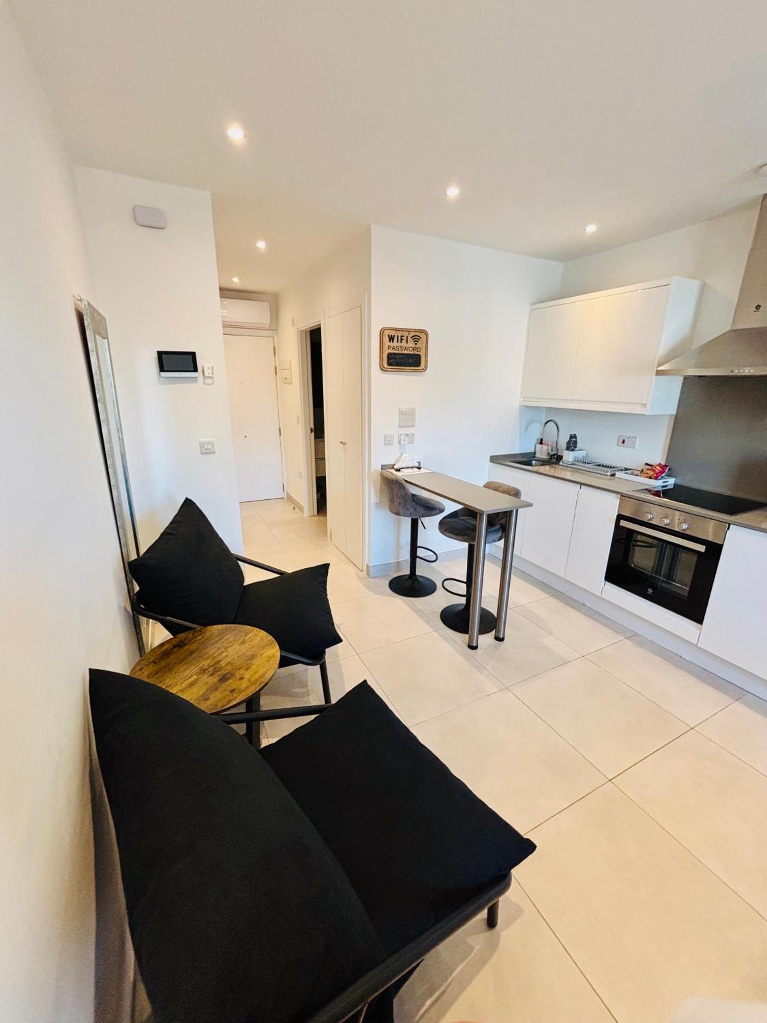 Gibraltar Central Suites Esterno foto